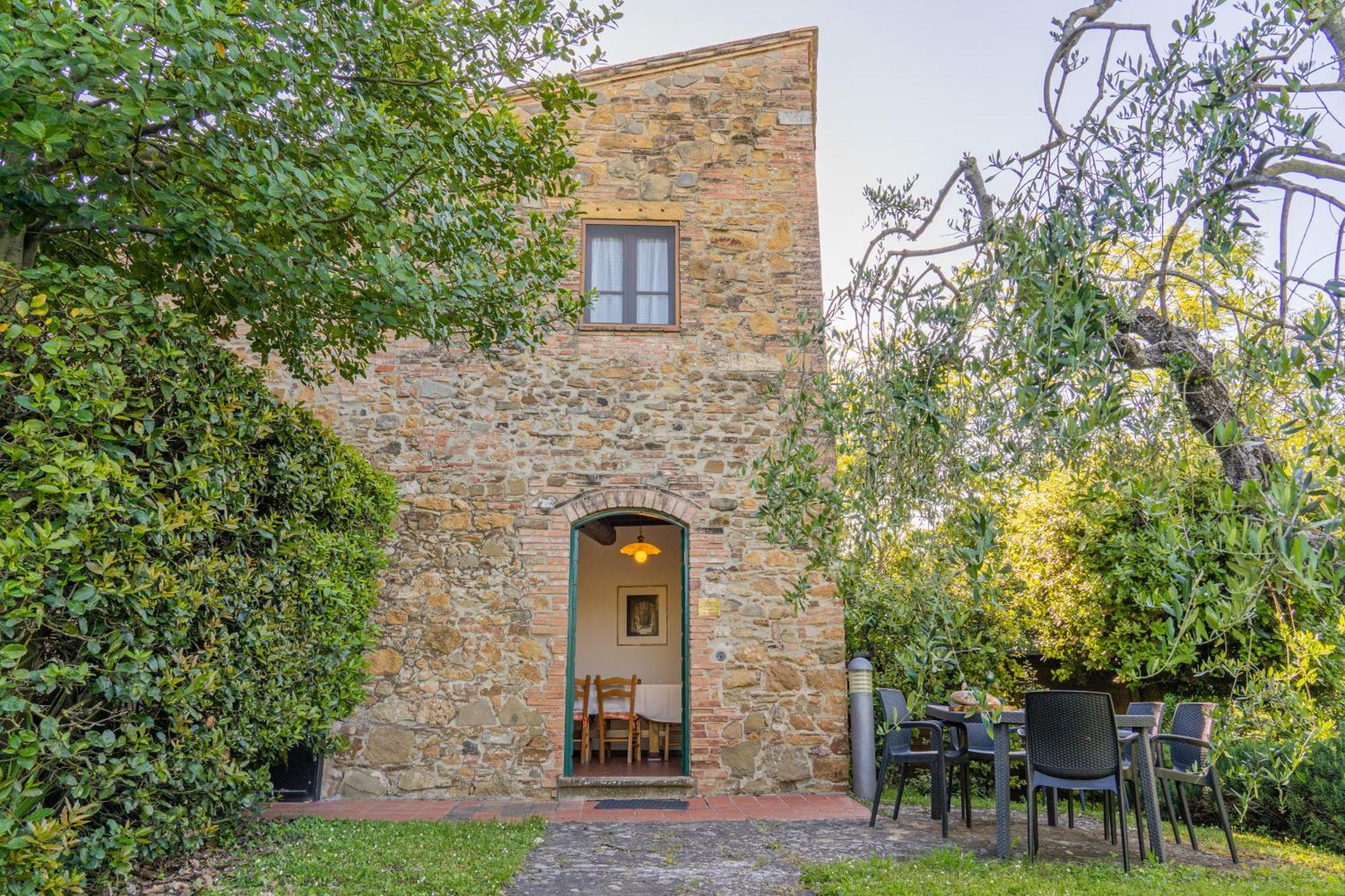 Апартаменты Borgo La Casaccia Монтайоне Экстерьер фото